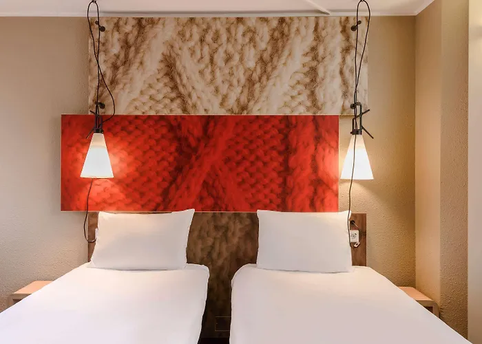 Ibis Frankfurt Centrum Hotel 3*