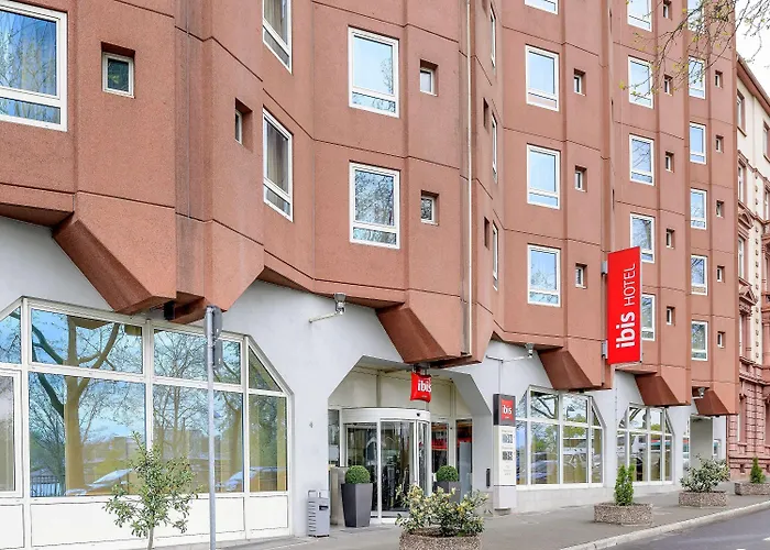 Ibis Frankfurt Centrum Hotel 3*