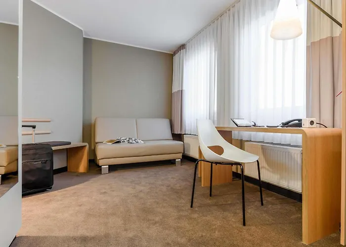 Ibis Frankfurt Centrum Hotel 3*